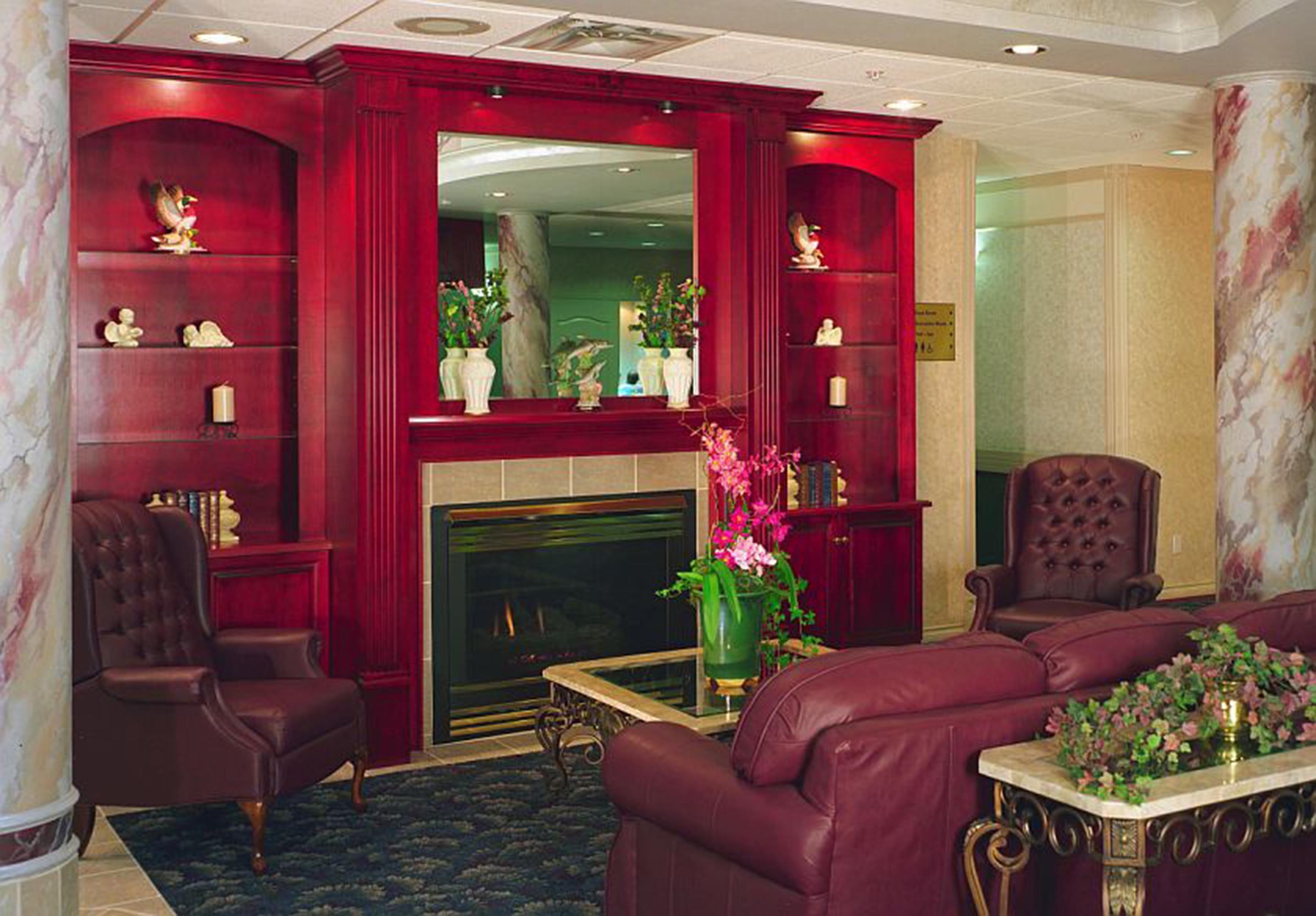 Coast Abbotsford Hotel & Suites Interior photo