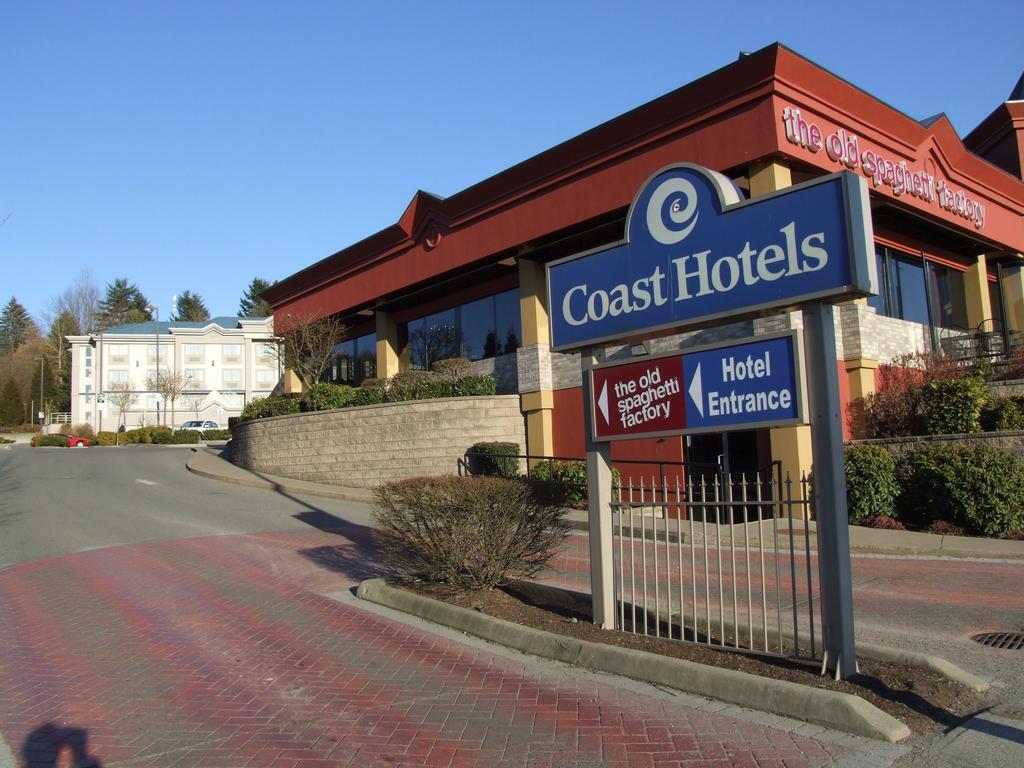 Coast Abbotsford Hotel & Suites Exterior photo